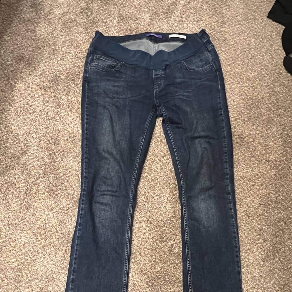 Seraphine Maternity Jeans. Under the bump.